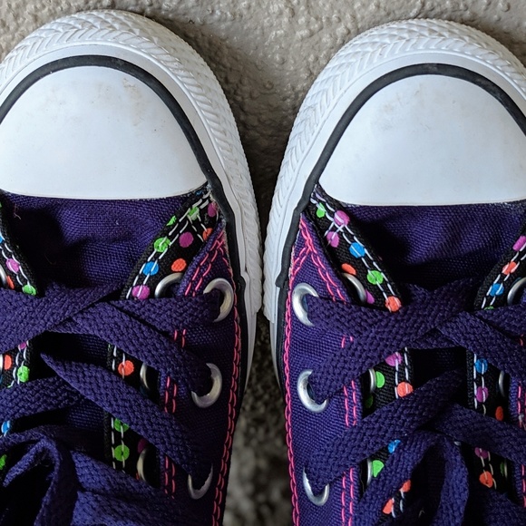 NWOT Purple Dotted Converse All Stars, Sz 6 - Picture 2 of 8